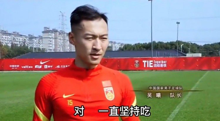 这种吊丝，估计也就买得起寺庙里两块钱的那种平安符吧。